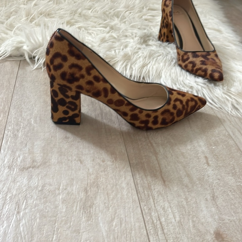 Marc Fisher Heels. Worn maybe 2x. EUC - Picture 2 of 4